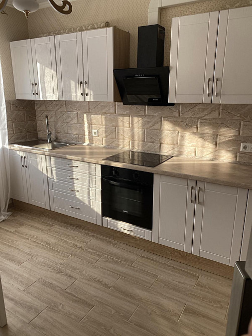 Сдам 1 комнатную уютную квартиру в 30й Жемчужине на Сахарова Крижанівка - изображение 2