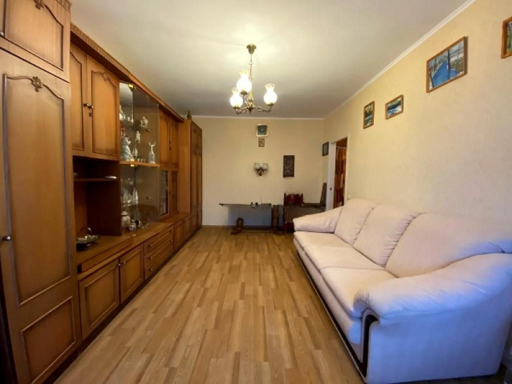 Затишна 2-кімнатна квартира 55 м² Митрополита Андрея Шептицького 1/2 Київ - зображення 2