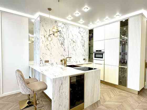 Неймовірна 2-к квартира Новопечерська Вежа Новопечерская башня Київ