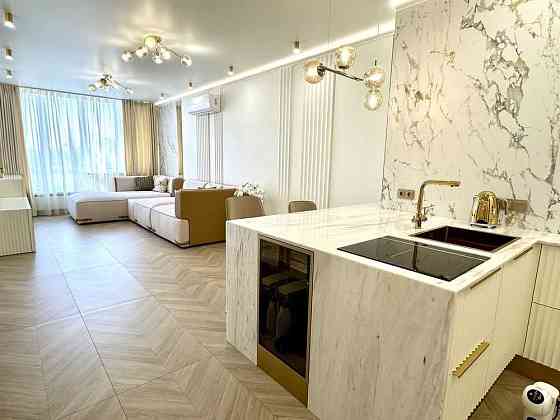 Неймовірна 2-к квартира Новопечерська Вежа Новопечерская башня Київ