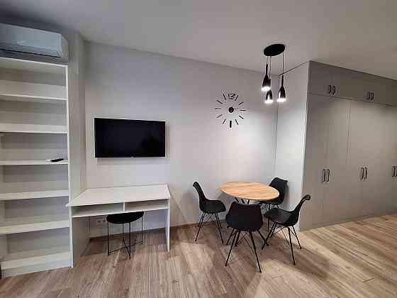 1-кімн квартира по вул. Центральна 21-Б, ЖК Рів'єра, масив Осокорки. Київ