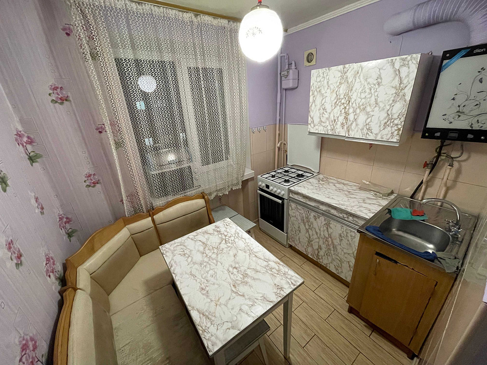 Оренда 2к. квартири, центр, район центрального ринку Кам`янець-Подільський - зображення 8