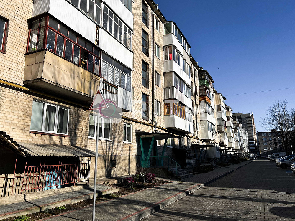 Оренда затишної 2к квартири біля готелю Лучеськ Луцьк - зображення 2