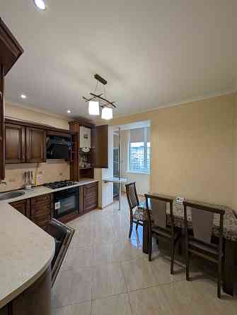 Оренда просторої Трикімнатної квартири біля Veles Mall _RR Івано-Франківськ