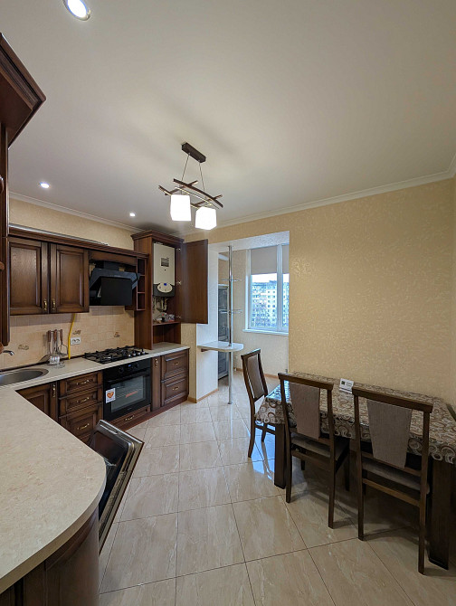 Оренда просторої Трикімнатної квартири біля Veles Mall _RR Івано-Франківськ - зображення 3