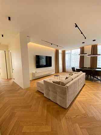 Оренда 3-кім. квартири 130м2 ЖК Парк Авеню пр-т. Голосіївський 60 Киев