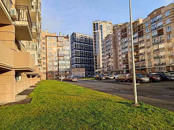 Здається 2 х кімнатна квартира в новому ЖК"Кришталеві джерела" Київ