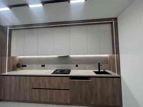 продам 2 кім в новому будинку в центрі міста Залуква