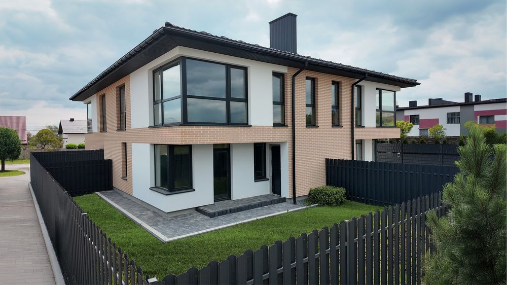 ПРОДАЄТЬСЯ велика Двох кімнатна квартира, з власною терасою Винники - изображение 2