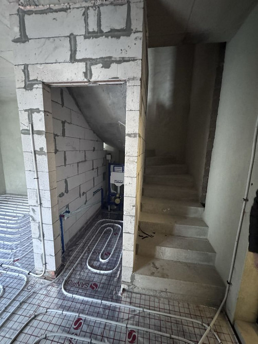 ПРОДАЄТЬСЯ велика Двох кімнатна квартира, з власною терасою Винники - изображение 5