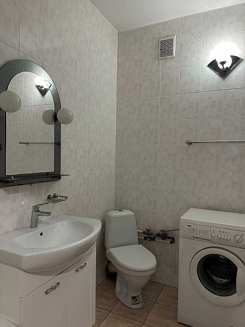 Продаж 2 кімнатної квартири покращеного планування в центрі міста Луцьк - зображення 5