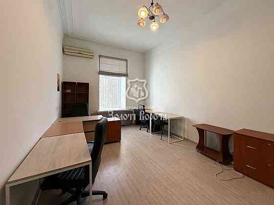 Квартира, 2к. Гарний стан. Болбочана, 4, Печерськ. Можна під комерцію Киев