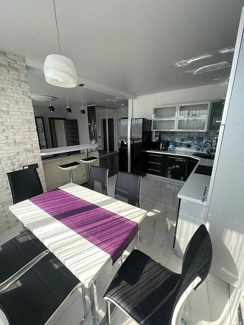 2-кімнатна квартира просп. Бажана 1-А, ЖК Зарічний, Позняки Киев - изображение 1