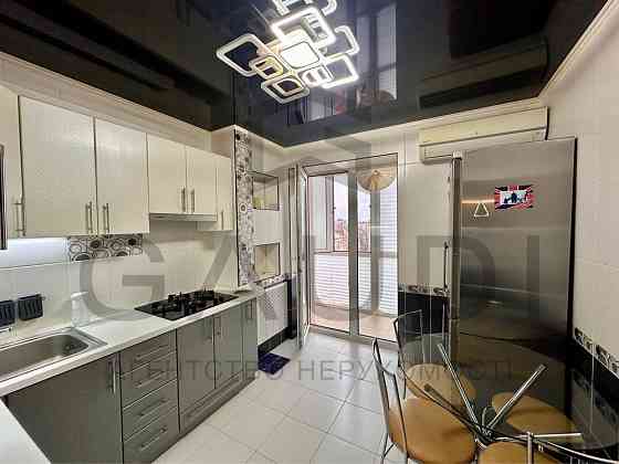 Продажа. Центр. Фрунзе-8-е марта. Вид на реку.Безнал. Миколаїв