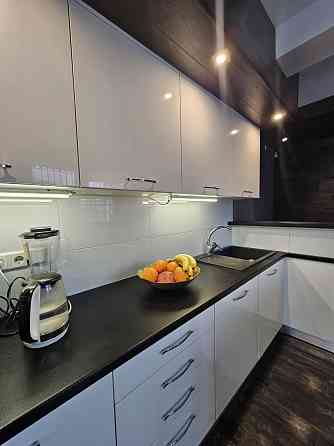 Продаж трикімнатної квартири з ремонтом. Сихів. Львів