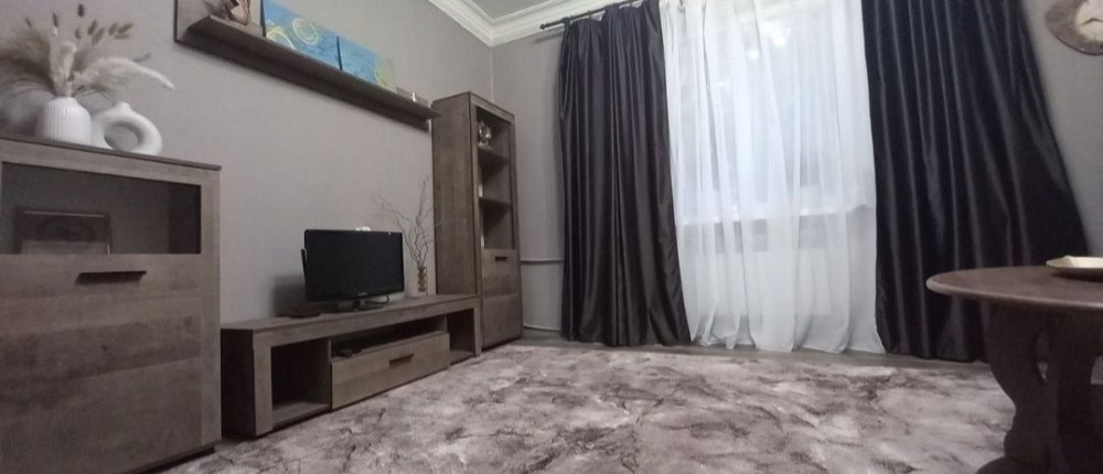 Продам 2к.квартиру  Сталинка Сагайдачного Кам`янське (Запорізька обл.) - зображення 1