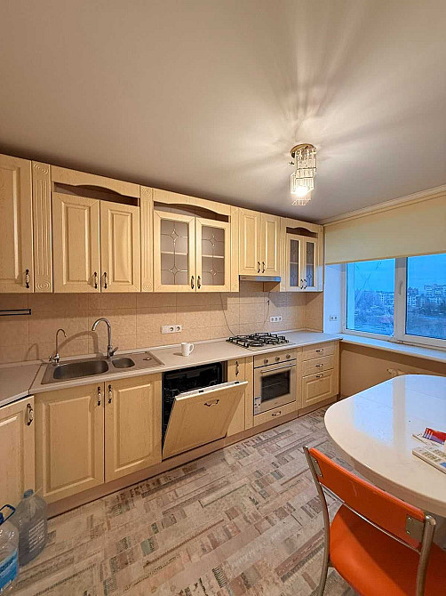 Продам 4 комнатную чешку в ТОП районе Черноморска Чорноморськ - зображення 1