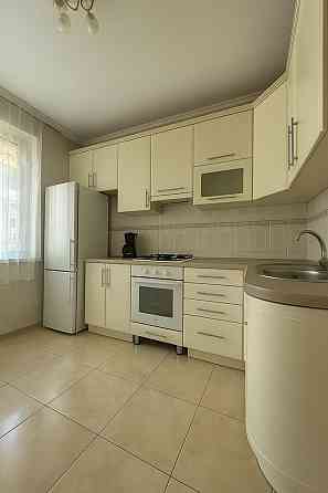 Продаж 2-кім квартири р-н ТЦ Майдан! Черновцы