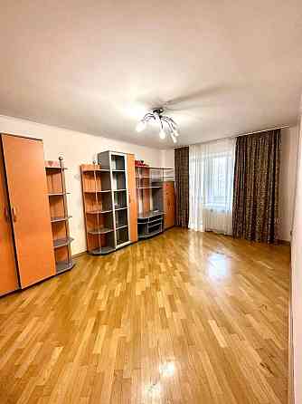 Оренда 3 кімнатної квартири на вул. Лазаренка/Сахарова Львів