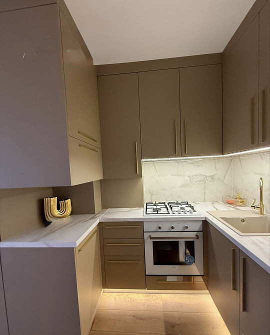 Центр. Новобудова. Парковка Полтава - изображение 1