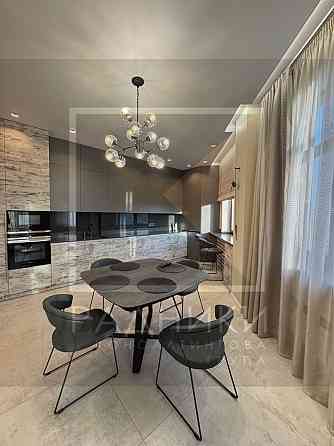 Продаж 4 кімнатної квартири з дорогим якісним ремонтом в ЖК «Фаворит» Харьков