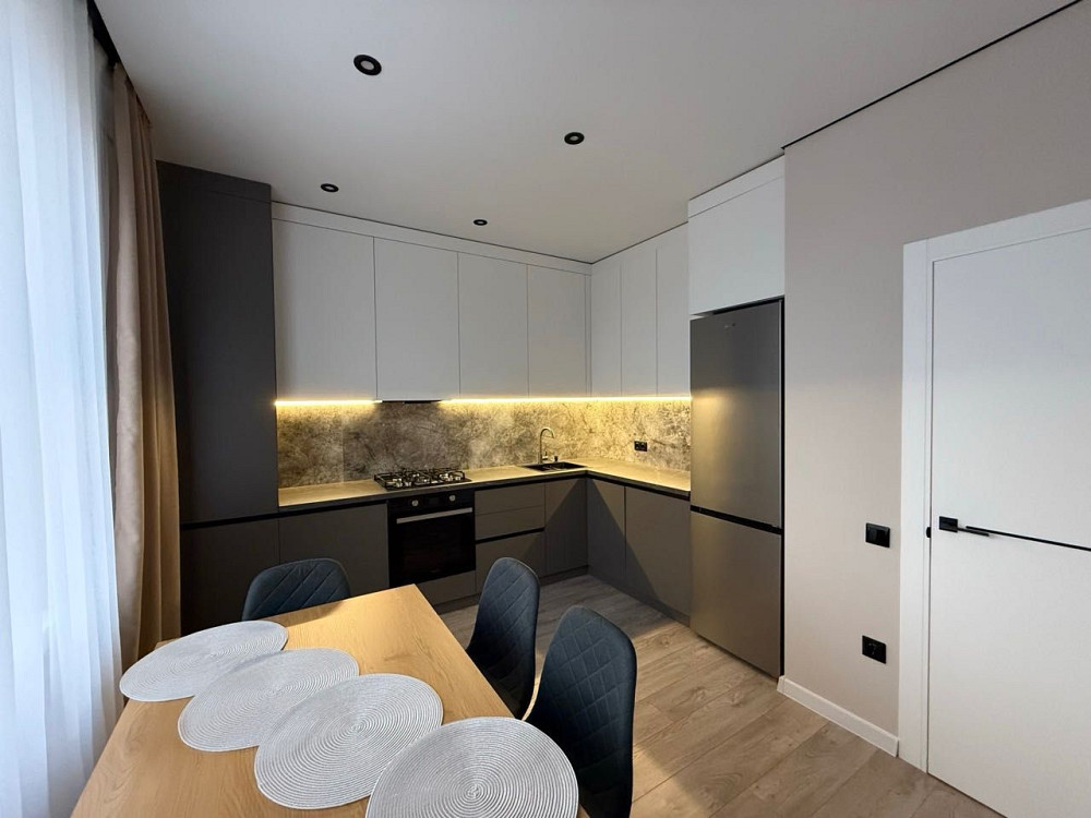 Продам 1-кімнатну квартиру з ремонтом в новобудові! Ровно - изображение 2