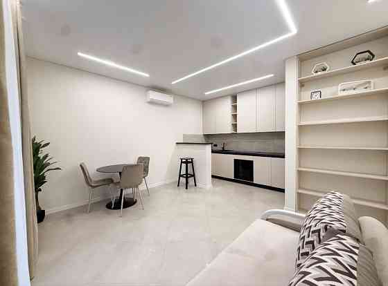 Оренда 1.5к квартири ЖК Simple Ужгород