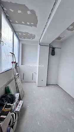 Продам 1к квартиру з частковим ремонтом в центрі вул. Гарбарська 53 м2 Івано-Франківськ