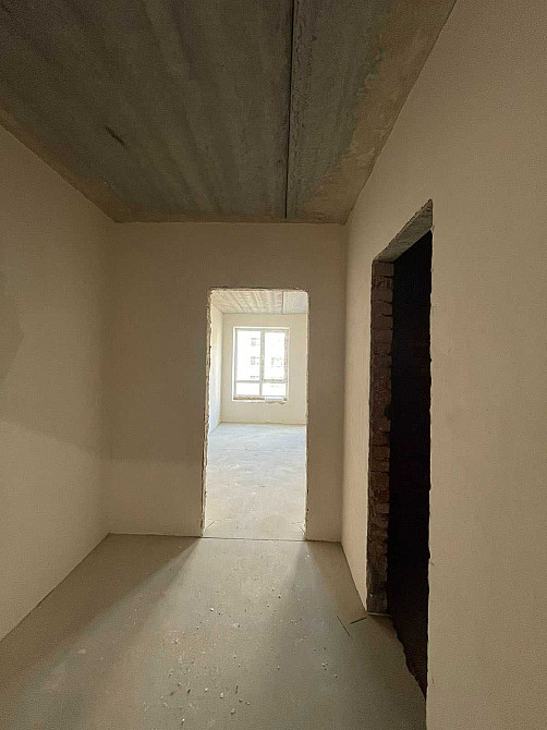 Єдина студія з балконом ЖК Молодість середній поверх Ірпінь - зображення 3