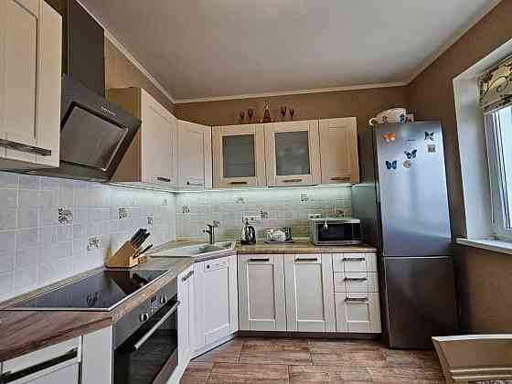 Затишна квартира 75m2 ЖК Міністерський |м| Героїв Дніпра Київ