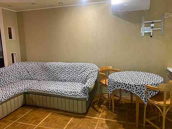 Сдам трёхкомнатная квартиру  на Черёмушках Одеса