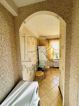 Продаж 1 кімн. квартири за адресою Івана Дзюби, 8 Kyiv