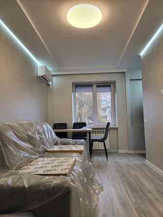 Продаж 2 кімнатної на 2 поверсі 