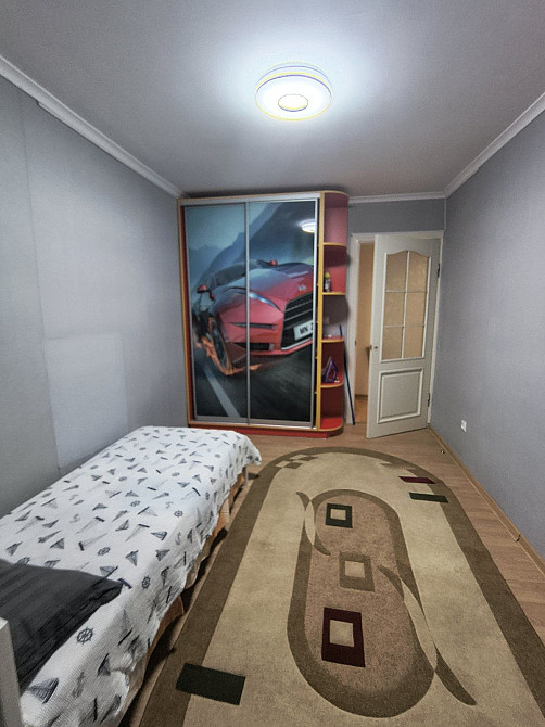 Трикімнатна квартира на Героїв Майдану( маг Гардероб) Чернівці - зображення 4