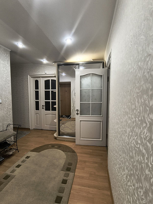 Трикімнатна квартира на Героїв Майдану( маг Гардероб) Чернівці - зображення 8