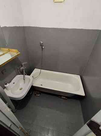 Здається  3-х кімнатна квартира .БЕЗ РЕМОНТУ Нововолынск