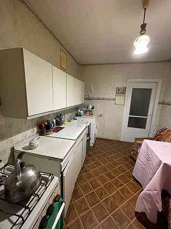 Здається  3-х кімнатна квартира .БЕЗ РЕМОНТУ Нововолынск