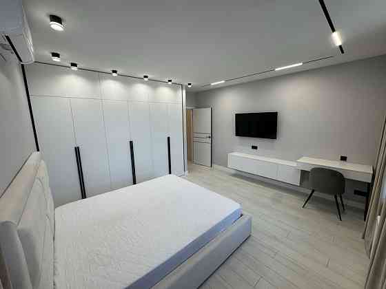 Власник. Слам 2-х кім. квартиру. ЖК Бережанський.  В домі є Генератор Київ