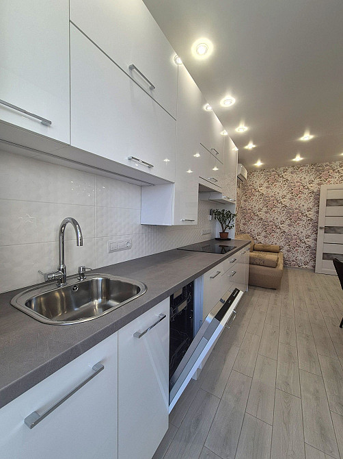 1 кімнатна в новобудові. Новий ремонт,  меблі і техніка. Автономне опа Белая Церковь - изображение 1