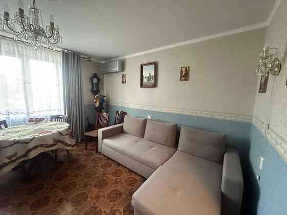 В продаже двухкомнатная квартира в центре города Чорноморськ