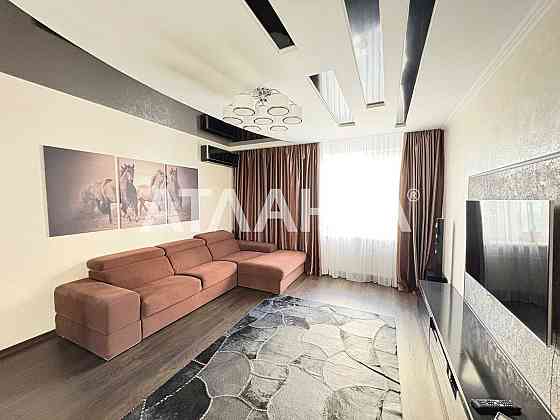 В продаже трехкомнатная квартира с хорошим ремонтом на Таирова! Одесса