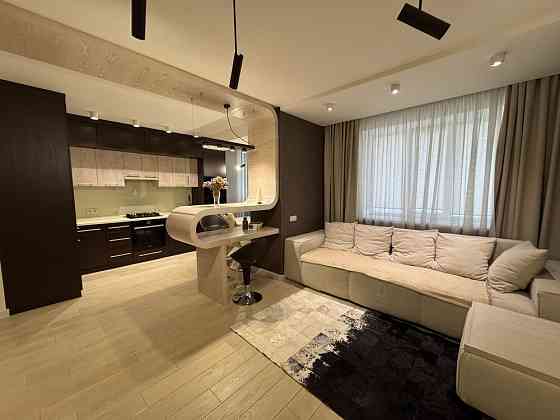 Продам Укомплектовану квартиру На Щасливому! Рівне