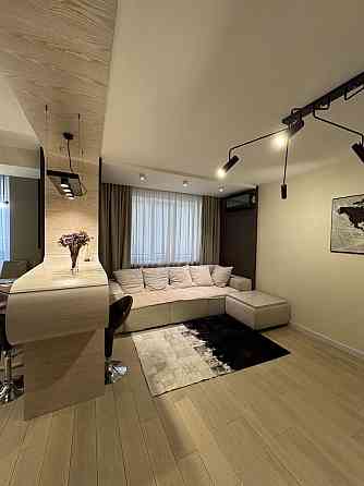 Продам Укомплектовану квартиру На Щасливому! Рівне