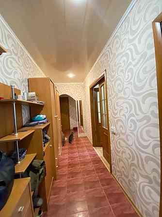 Продам 3-х кімнатну квартиру на зручному 2-му поверсі Рівне