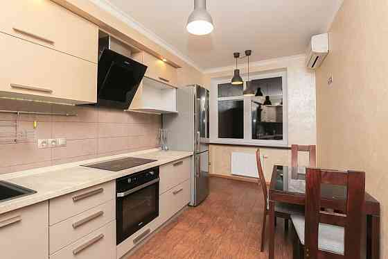 Продам власну 2-кімнатну квартиру в ЖК Озерний, вул. Наумовича, 6 Киев