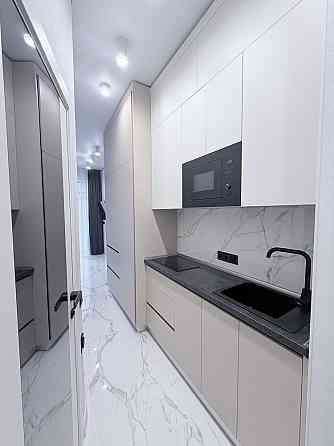 Продам смарт квартиру на берегу моря на 13 фонтана ресторан Кораблик Одесса