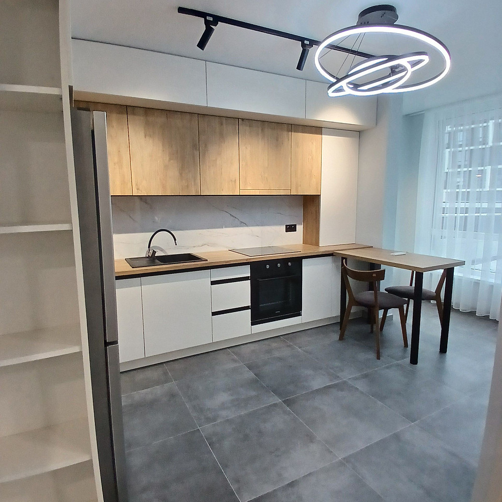 Терміновий продаж стильної 1к квартири кухня-студія А5 Івано-Франківськ - зображення 1