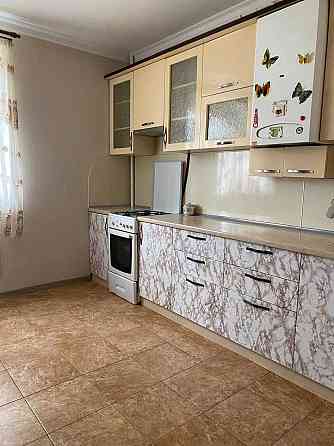 долгосрочная аренда -2х комнатной квартиры Газ /Агв-новый кирпичый дом Одеса