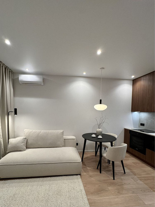 Жк Республіка. Перша здача. 42 м2 Київ - зображення 1