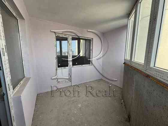 Продаж видової продуман.3кімн.кварт. Урлівська38а Осокорки Киев